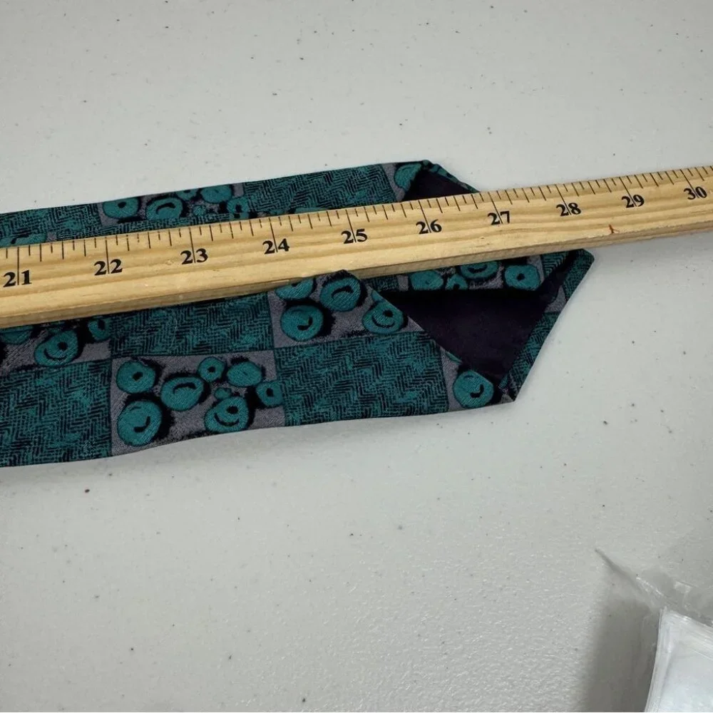 LEO Chevalier Silk Tie Teal Geometric Pattern Made in Canada Career Office Wear